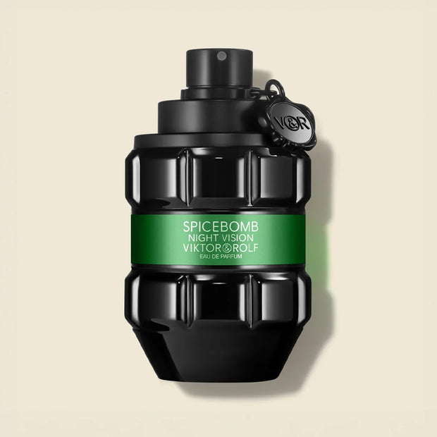 Viktor & Rolf Spicebomb Night Vision Eau de Toilette Spray Size: 3 FL OZ / 90 ml
